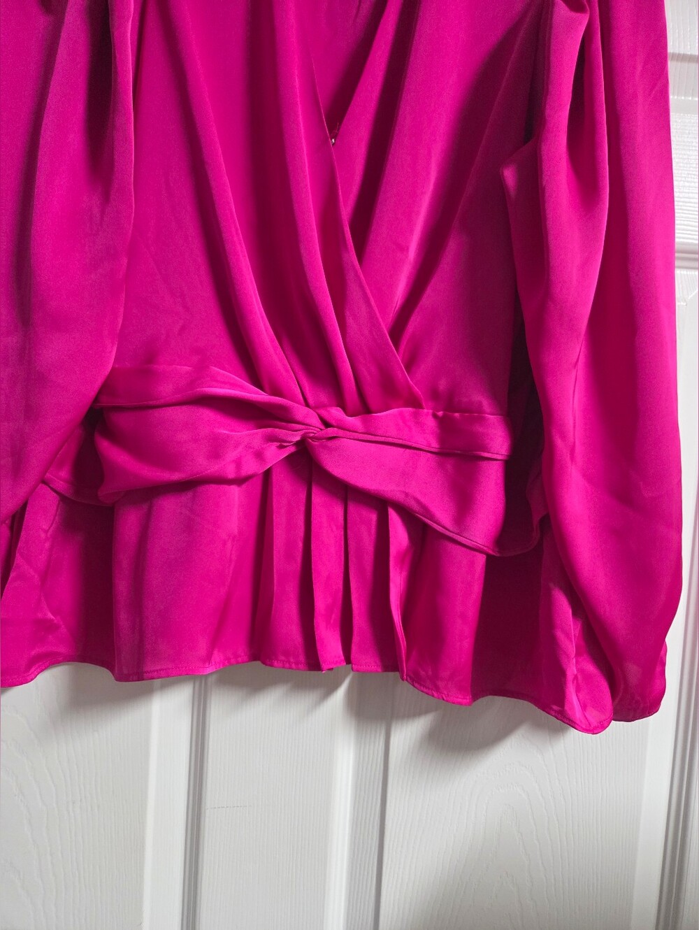 Express Fuchsia Wrap Blouse with Front Knot Detail - Size XL - Picture 3 of 7